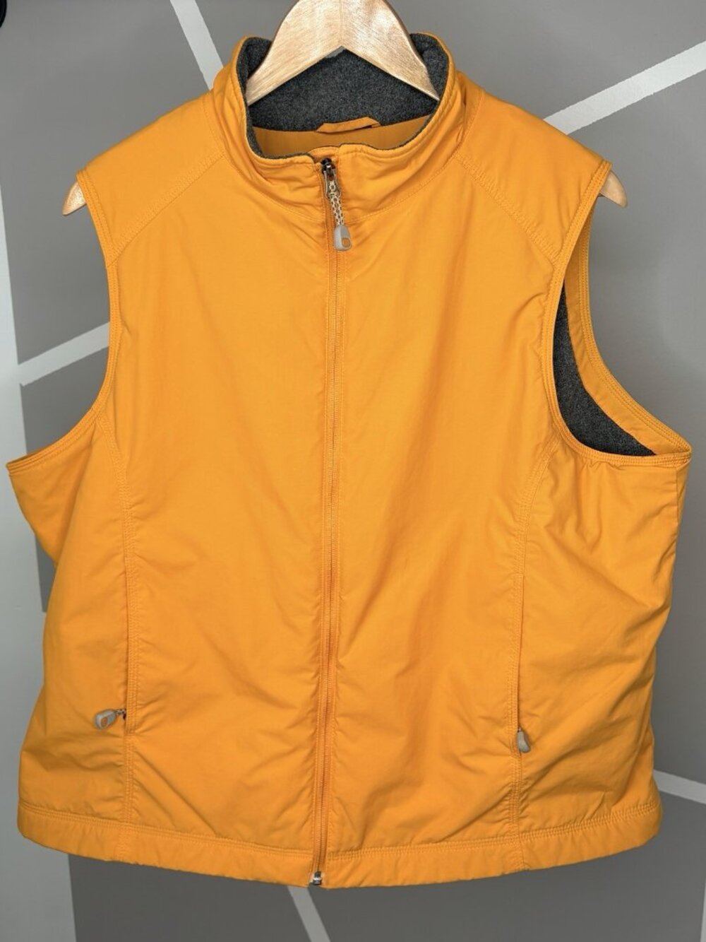 LL Bean Fleece Lined Full Zip Vest Women’s 1X Yellow Outdoor Nylon Pockets